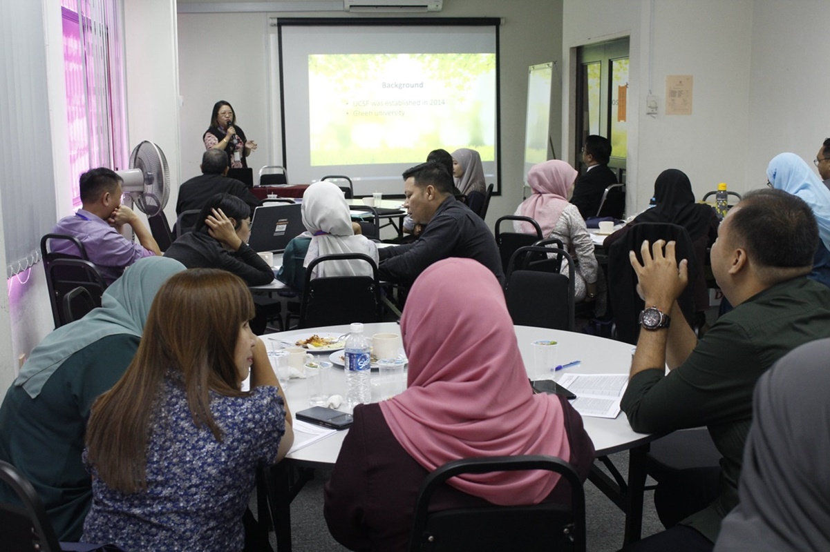 01 Accounting Seminar Room