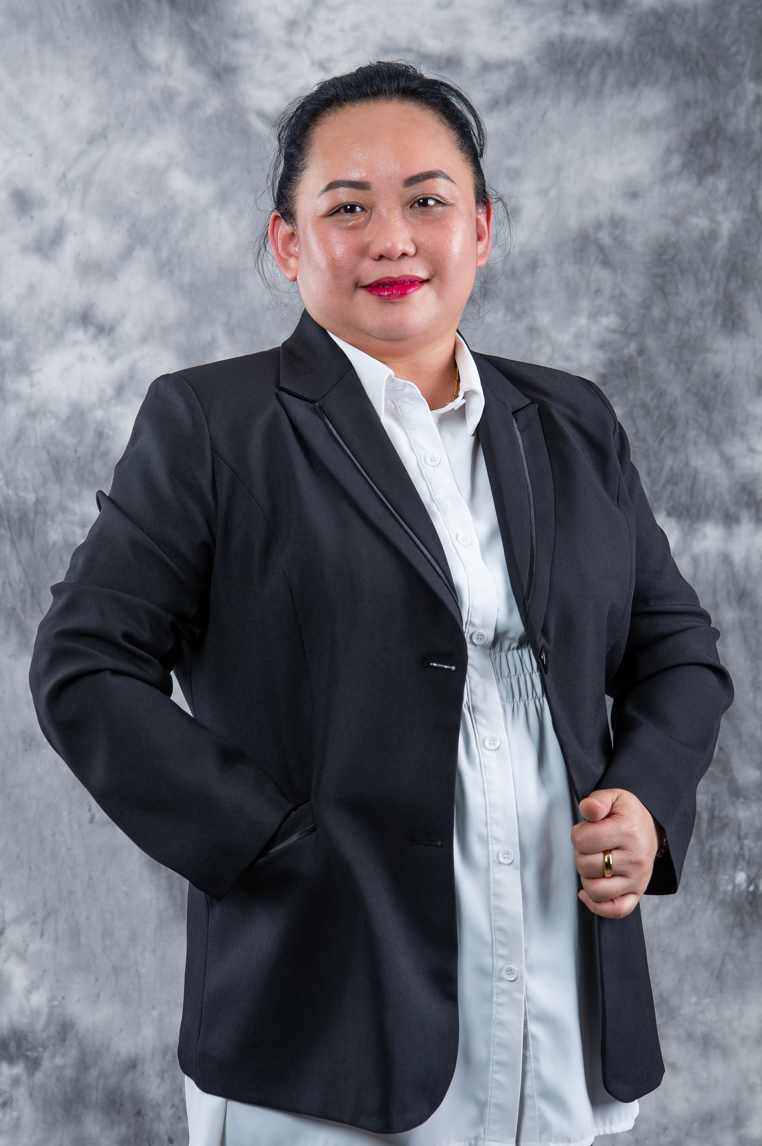 PUAN DORA DIANA DESMOND