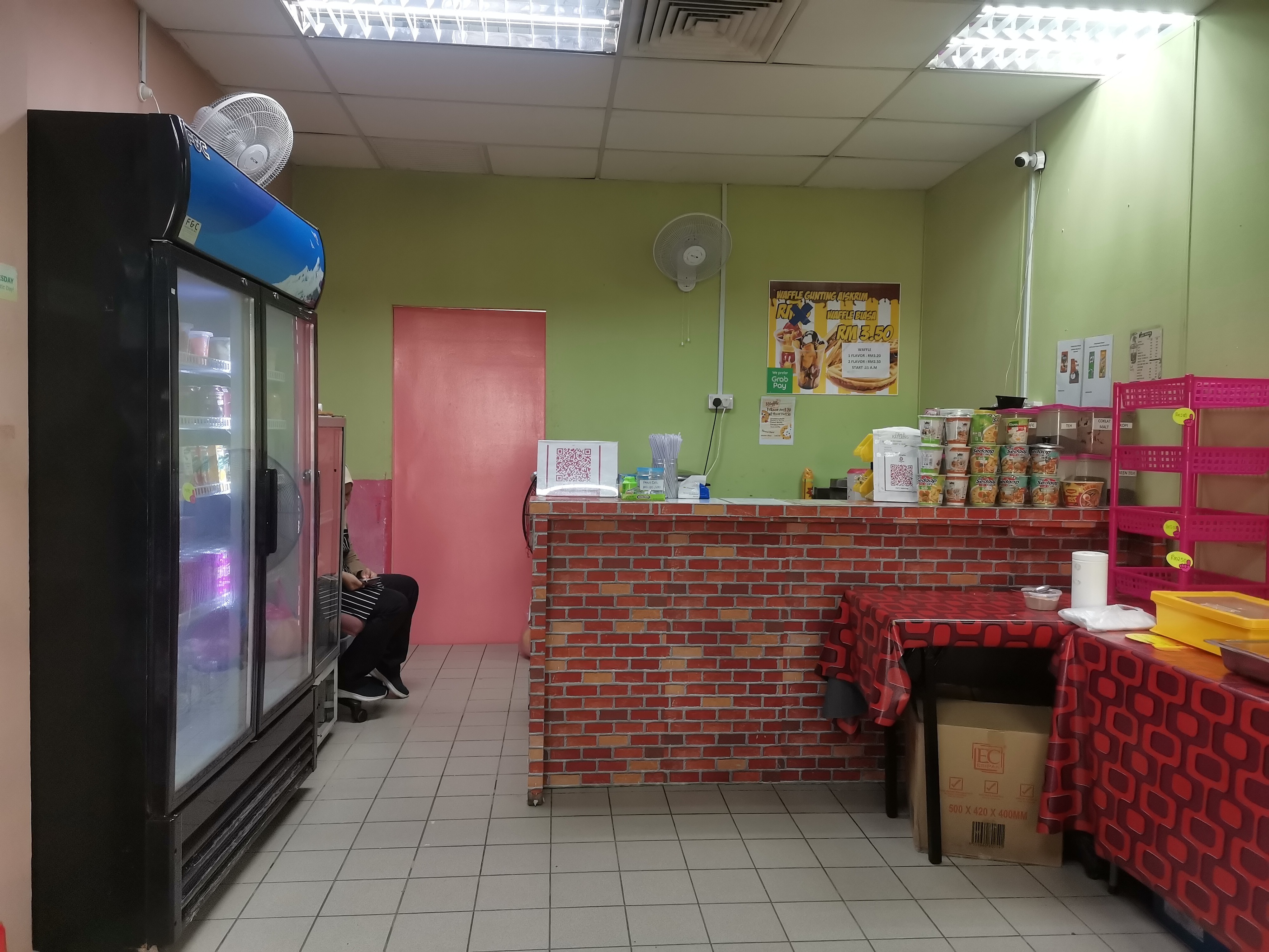 08 Cafeteria
