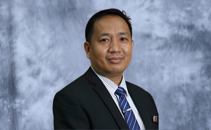 Prof. Madya Dr. Romzi bin Ationg