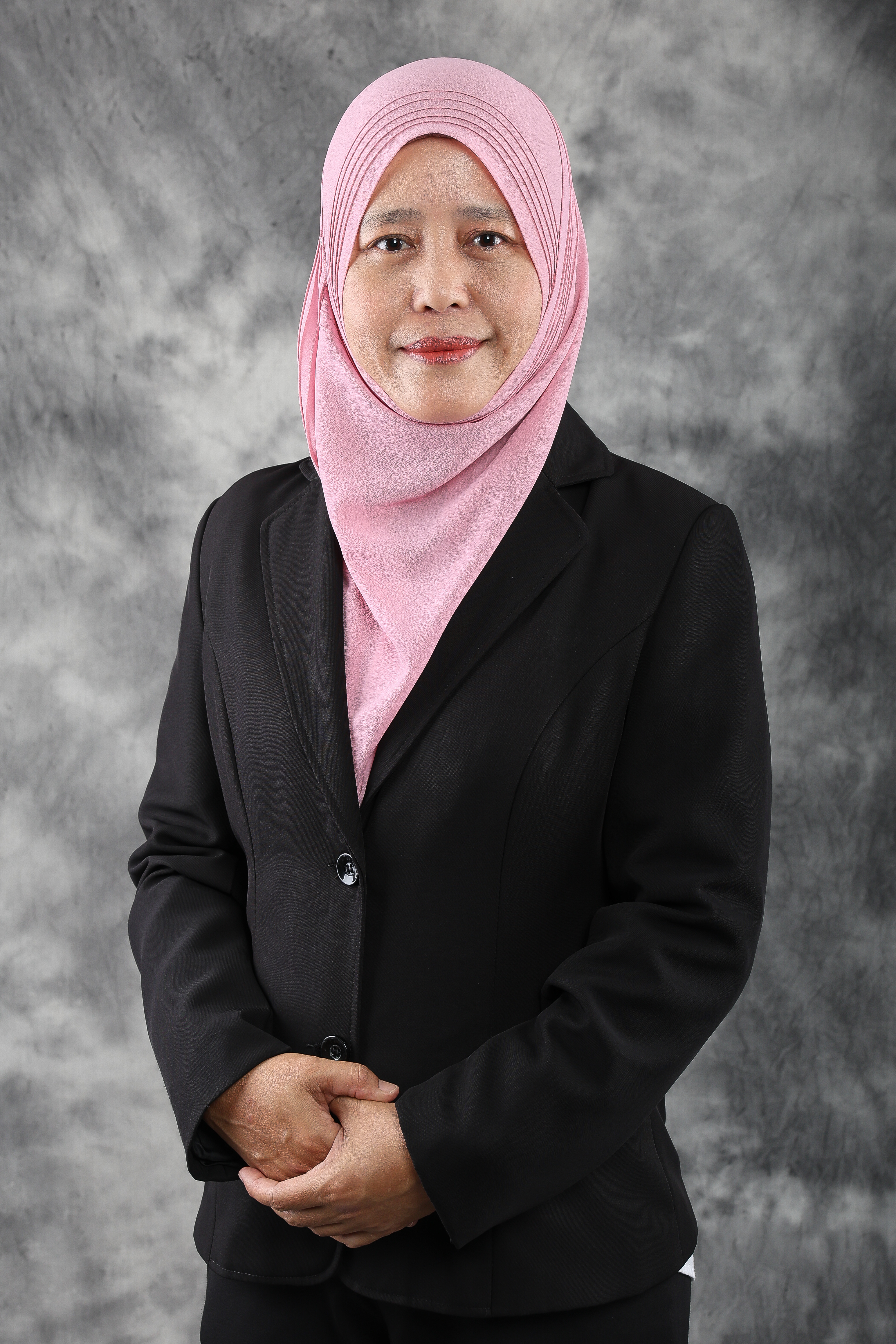 CIK RUBIAH @ HAZWANI BINTI KIFLI