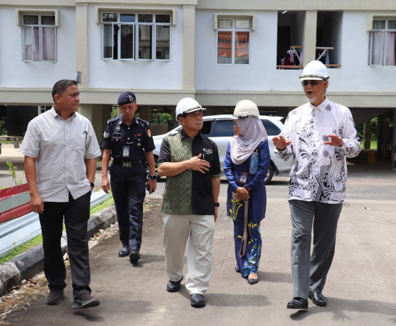 Naib Canselor UMS turun padang tinjau kolej kediaman ??????