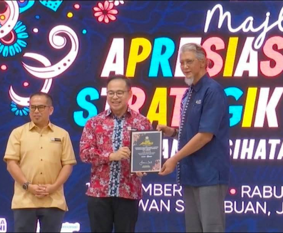 UMSKAL terima penghargaan Jabatan Kesihatan WP LABUAN