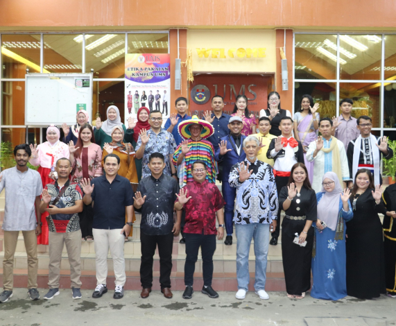 KARKOMKAL Menyatukan Warga UMSKAL