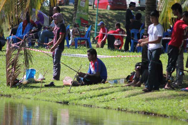 suasana semasa pertandingan berlangsung